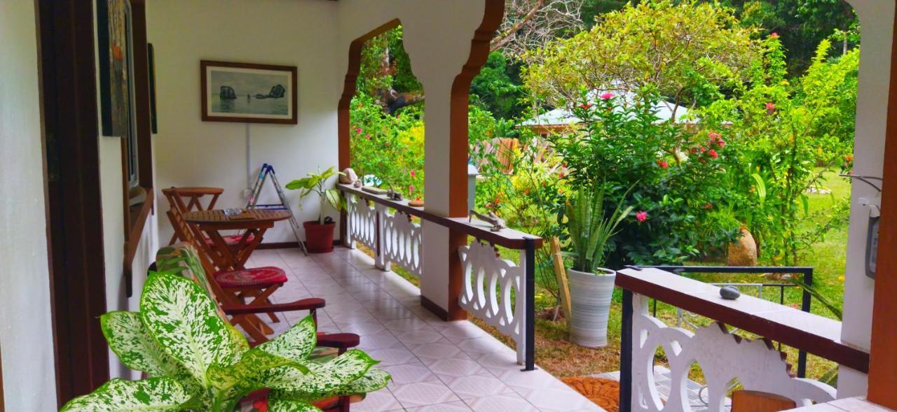 לה דיג Dan Zoranz Self Catering Guest House מראה חיצוני תמונה