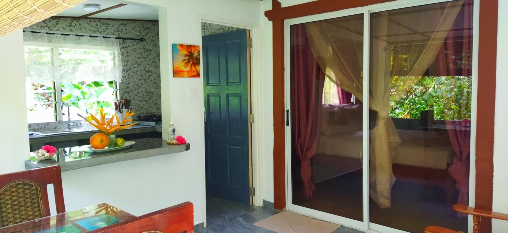 לה דיג Dan Zoranz Self Catering Guest House מראה חיצוני תמונה
