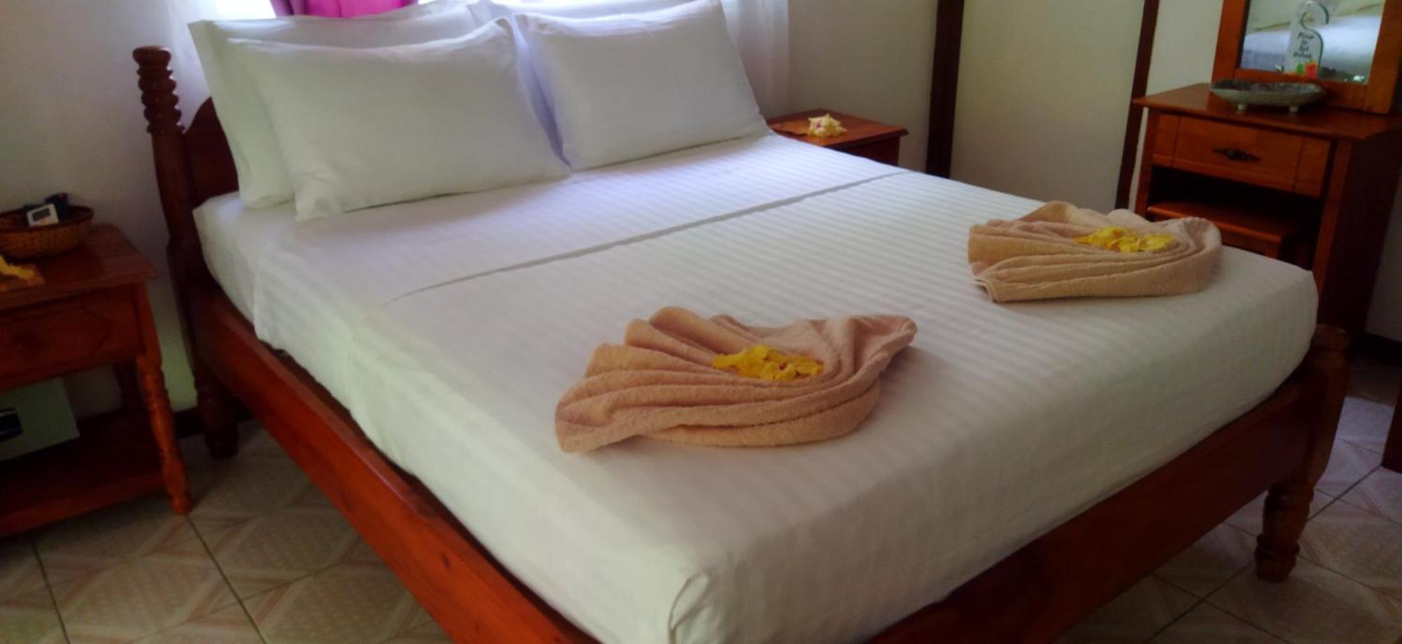 לה דיג Dan Zoranz Self Catering Guest House מראה חיצוני תמונה
